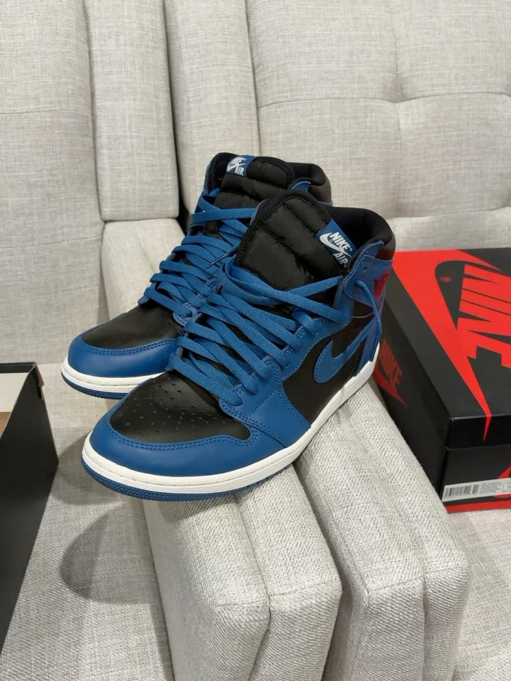Nike Air Jordan 1 High Men's Dark Marina Blues